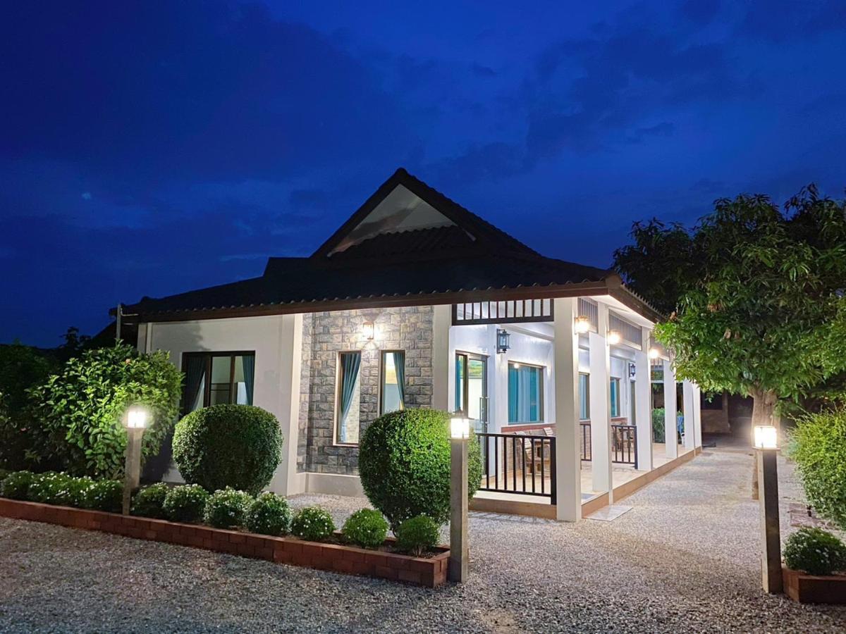Sanaepatan Home Resort - เสน่ห์ป่าตาล โฮม รีสอร์ต Ban Buak Khang Exteriér fotografie