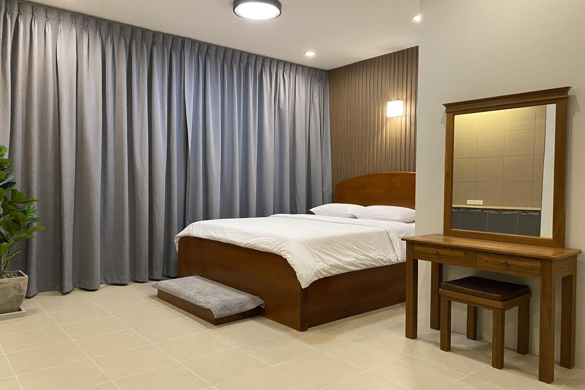 Sanaepatan Home Resort - เสน่ห์ป่าตาล โฮม รีสอร์ต Ban Buak Khang Exteriér fotografie